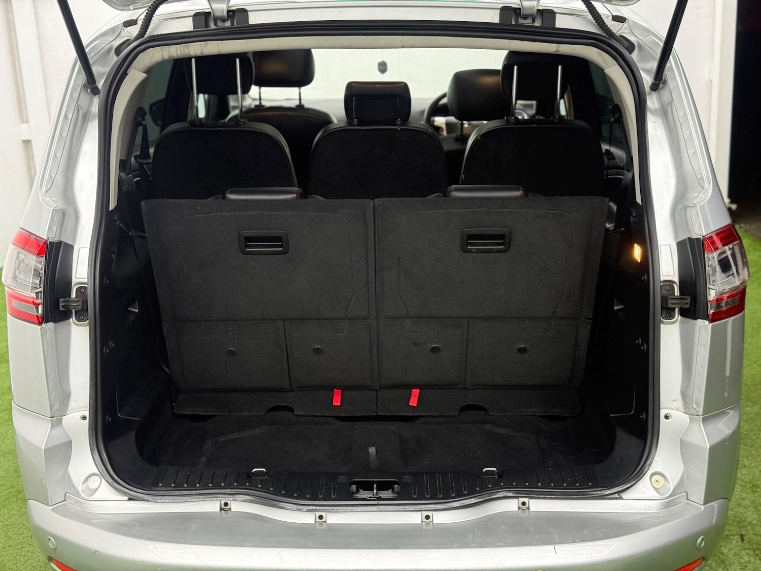 Used Ford S-Max 2011 for sale - 77538570: Photo 8