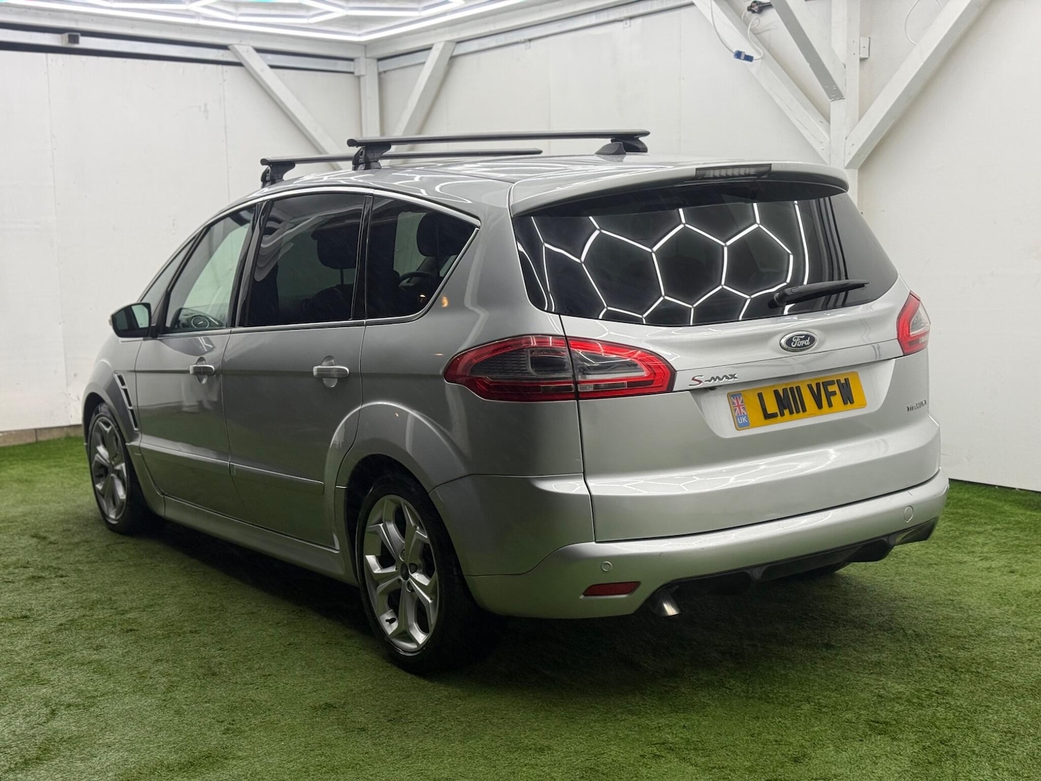 Used Ford S-Max 2011 for sale - 77538570: Photo 9