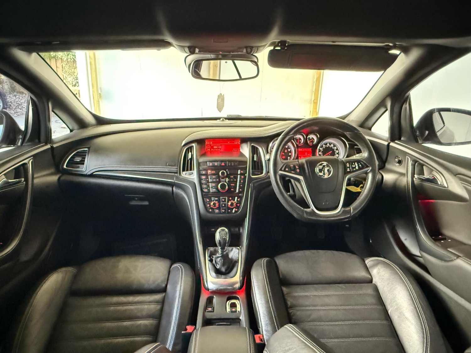 Used Vauxhall Cascada 2015 for sale - 77091358: Photo 28