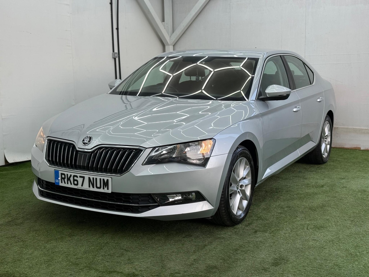 Used Skoda Superb 2017 for sale - 77753786: Photo 11