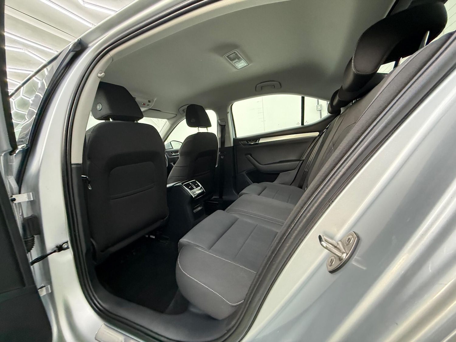 Used Skoda Superb 2017 for sale - 77753786: Photo 22