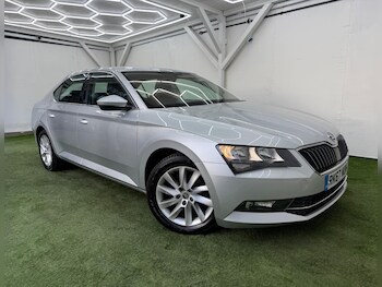 Used Skoda Superb 2017 for sale - 77753786: Photo