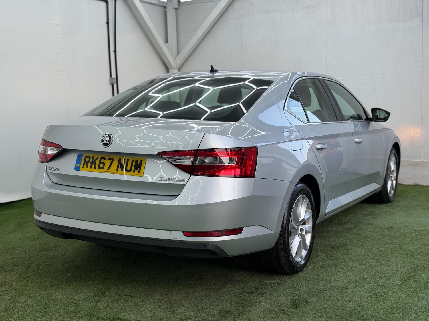 Used Skoda Superb 2017 for sale - 77753786: Photo 6