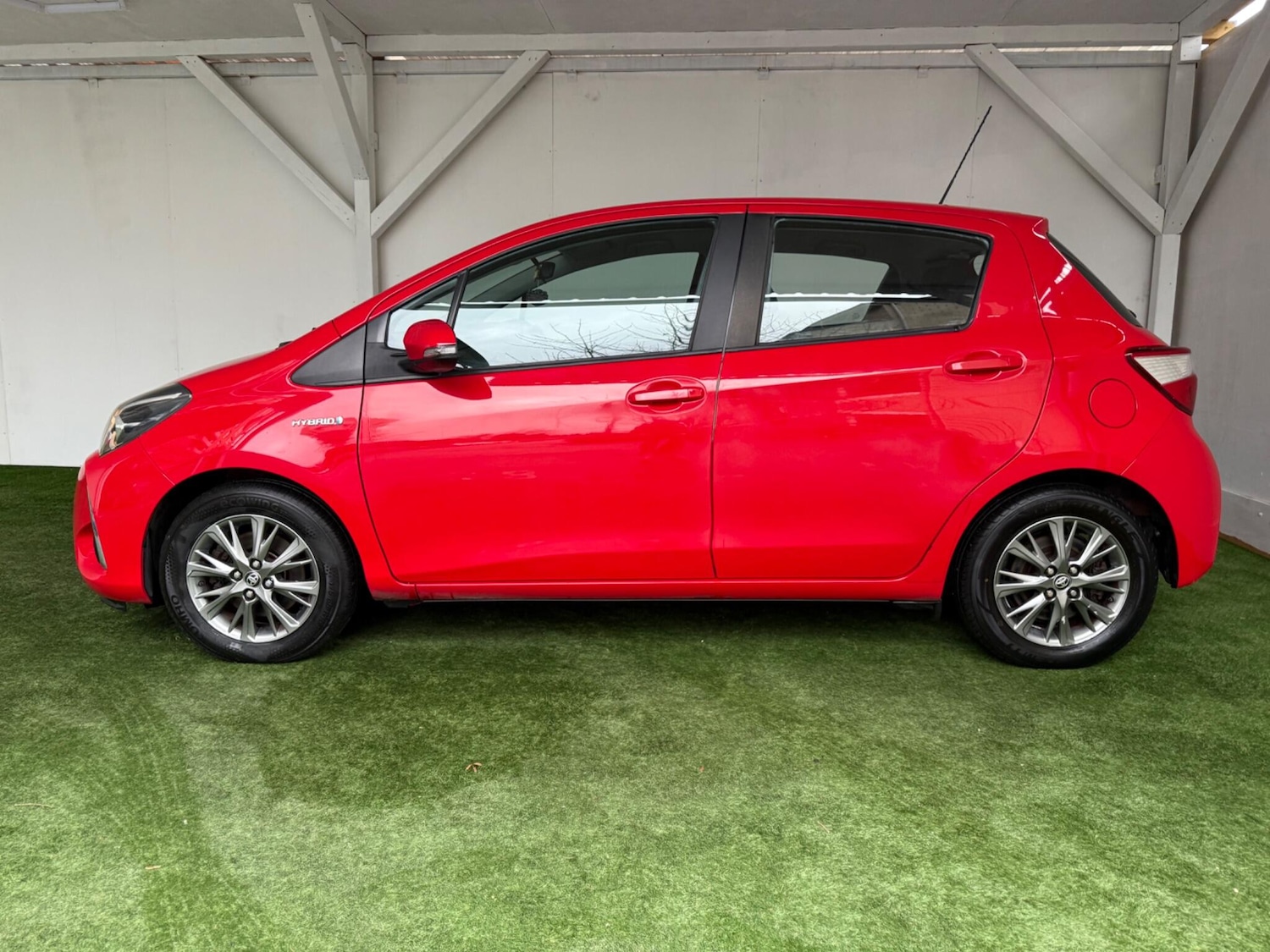 Used Toyota Yaris 2017 for sale - 76976495: Photo 10