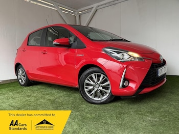 Used Toyota Yaris 2017 for sale - 76976495: Photo
