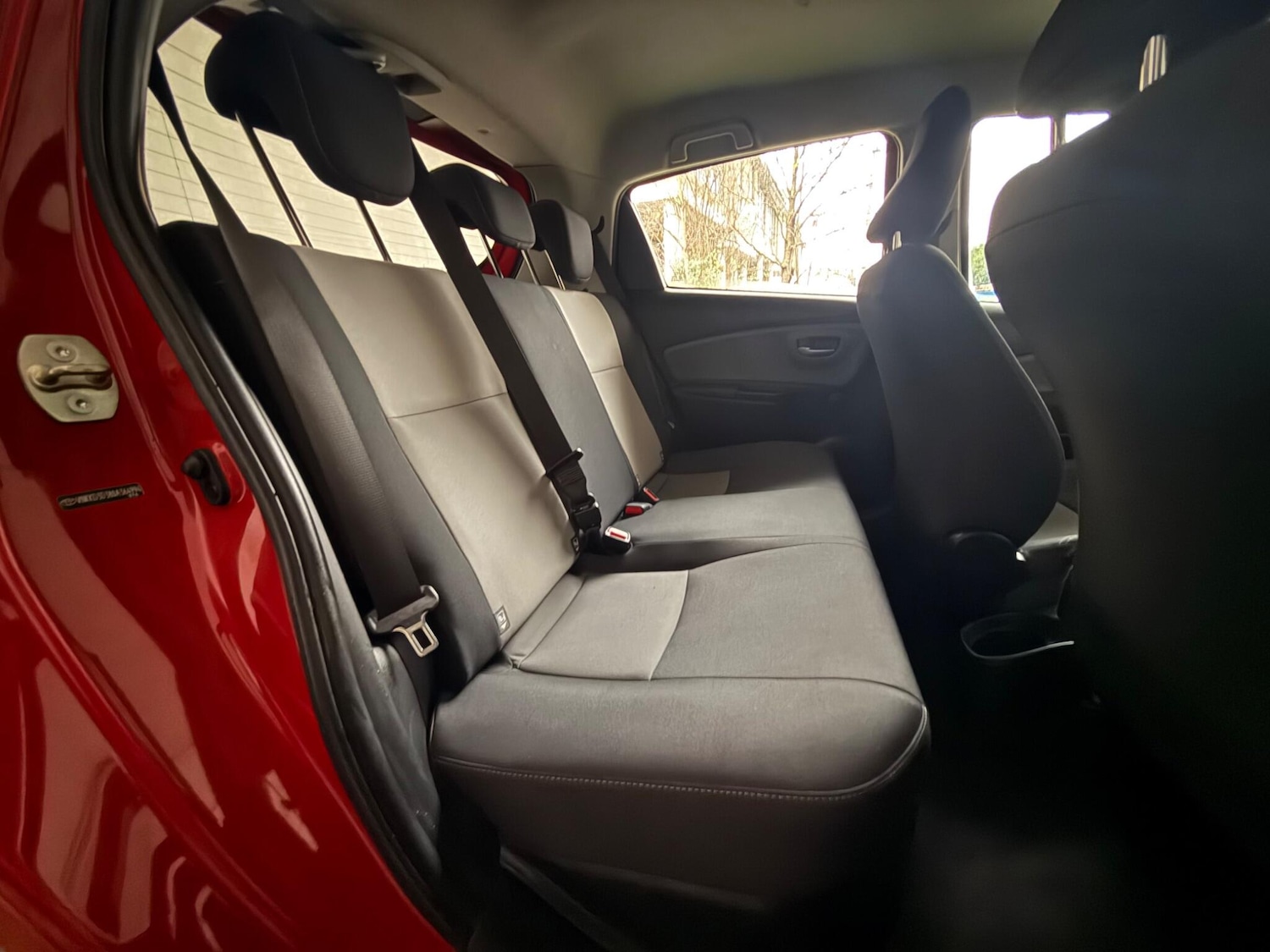 Used Toyota Yaris 2017 for sale - 76976495: Photo 20