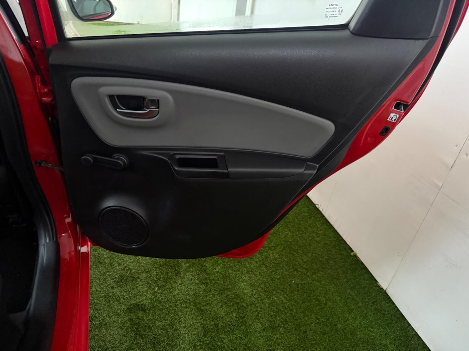 Used Toyota Yaris 2017 for sale - 76976495: Photo 21