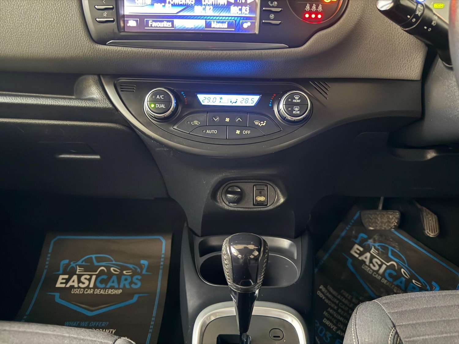 Used Toyota Yaris 2017 for sale - 76976495: Photo 30