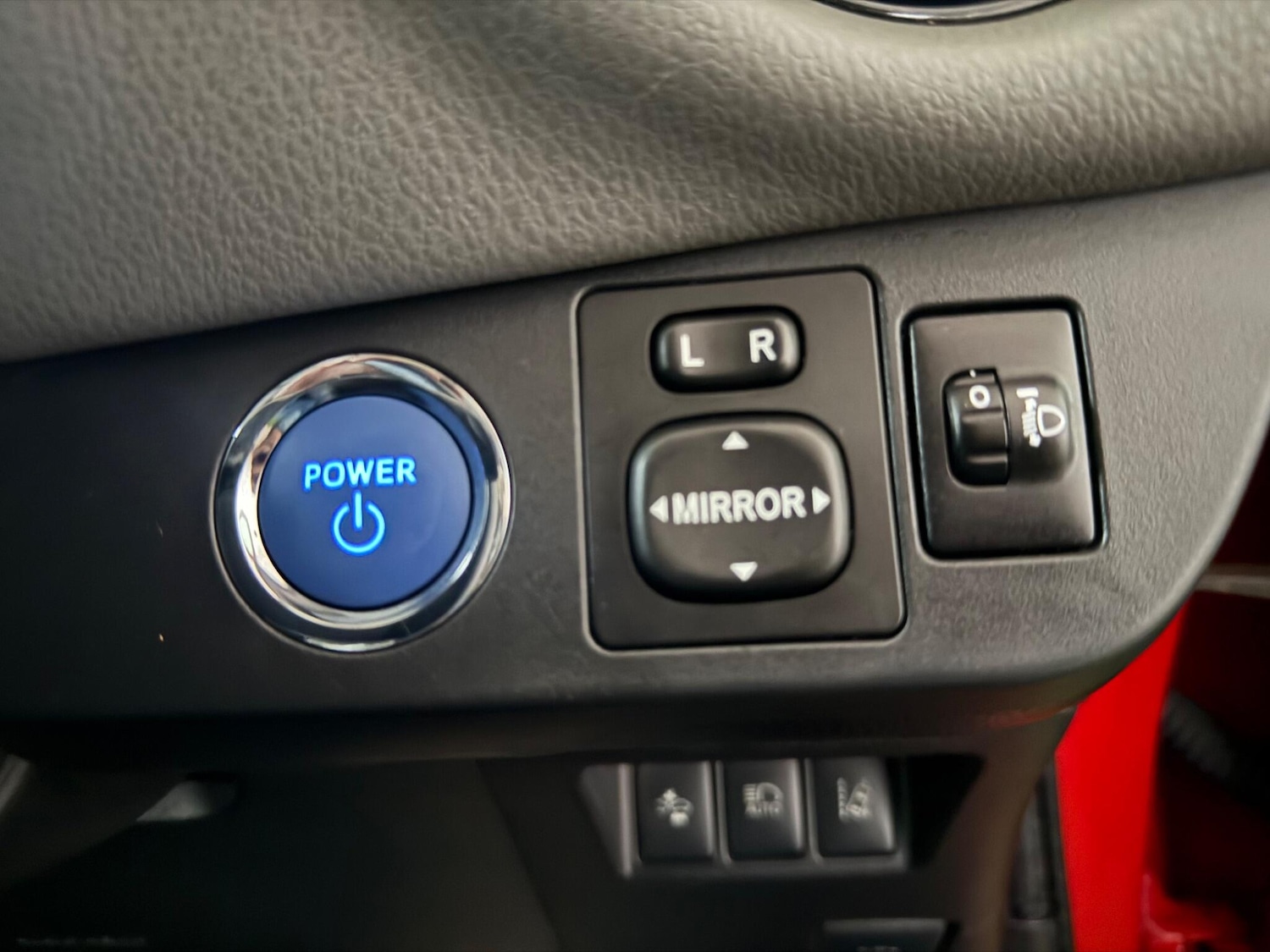 Used Toyota Yaris 2017 for sale - 76976495: Photo 42