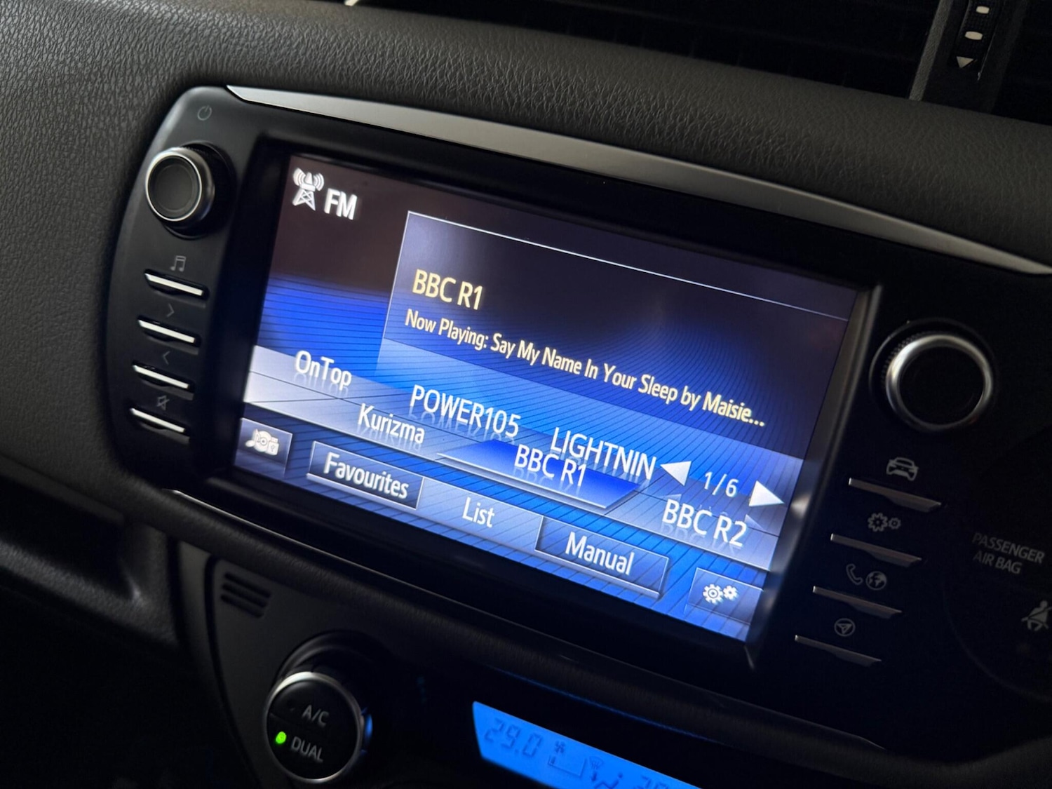 Used Toyota Yaris 2017 for sale - 76976495: Photo 44