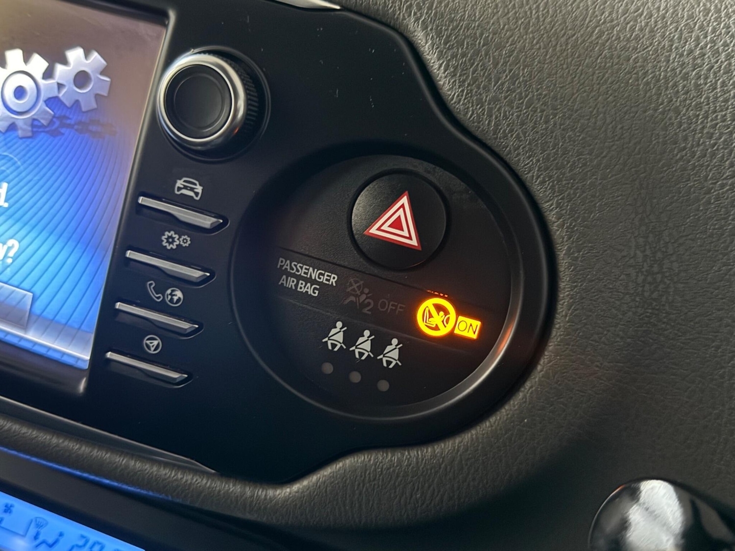 Used Toyota Yaris 2017 for sale - 76976495: Photo 50