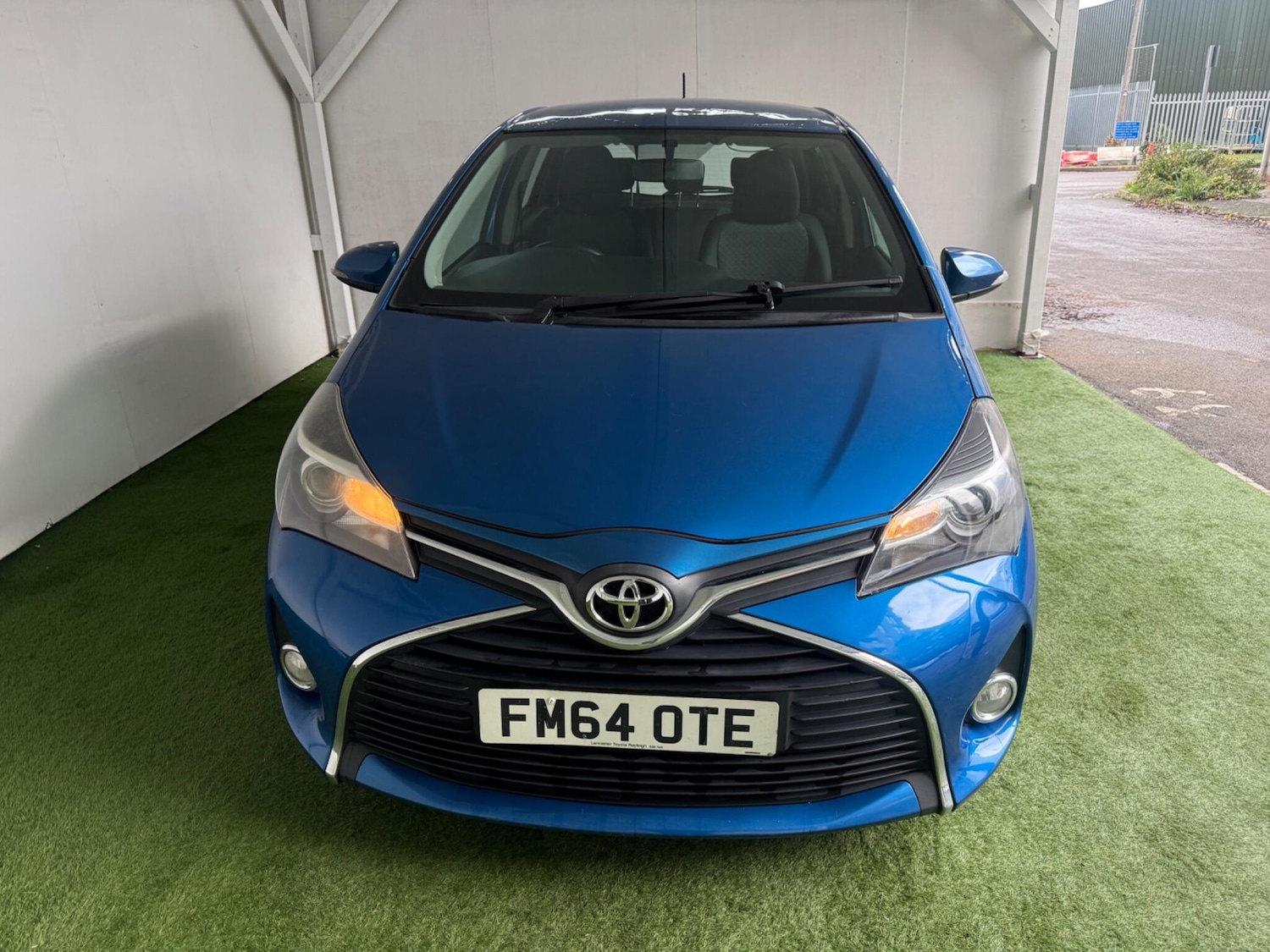 Used Toyota Yaris 2015 for sale - 77040414: Photo 12