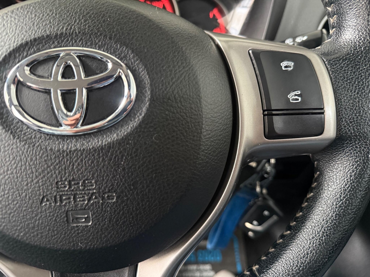 Used Toyota Yaris 2015 for sale - 77040414: Photo 34