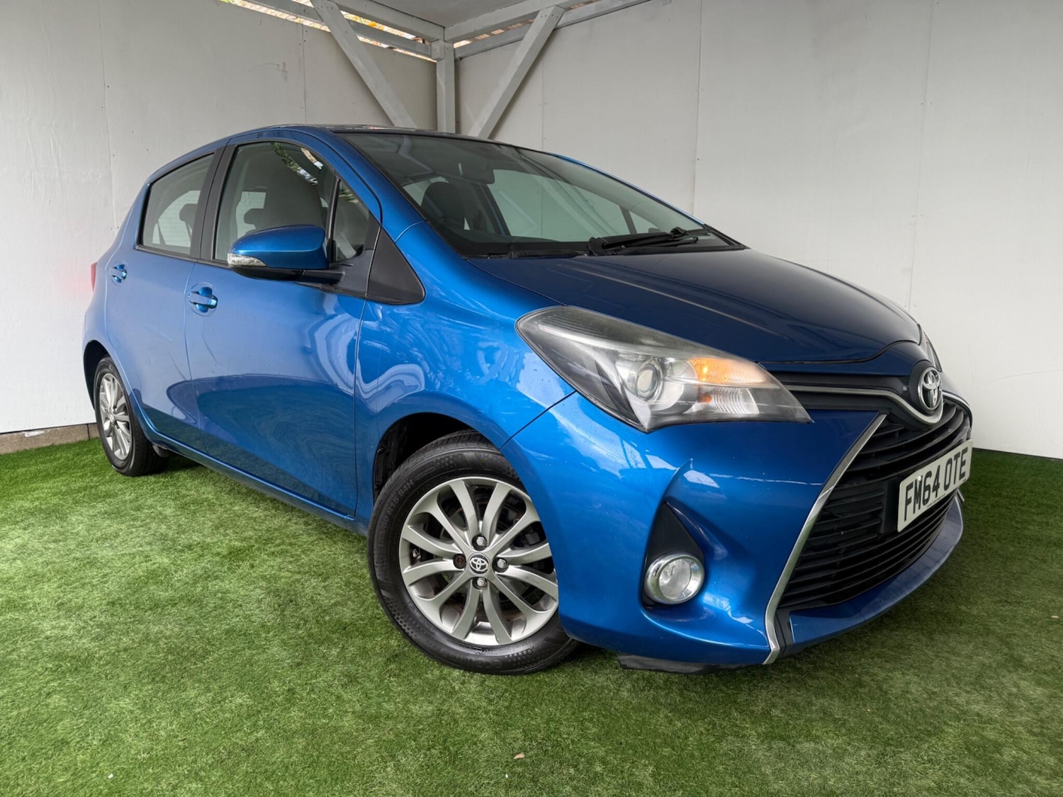 Used Toyota Yaris 2015 for sale - 77040414: Photo 4