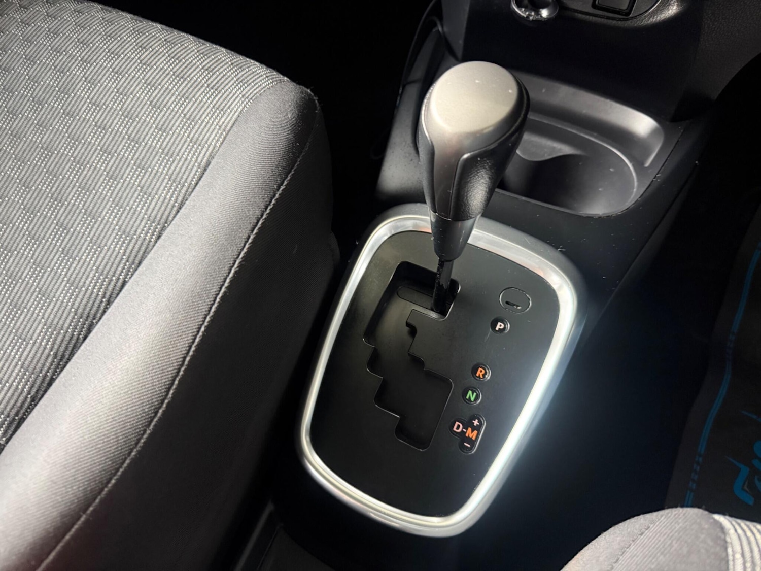 Used Toyota Yaris 2015 for sale - 77040414: Photo 53