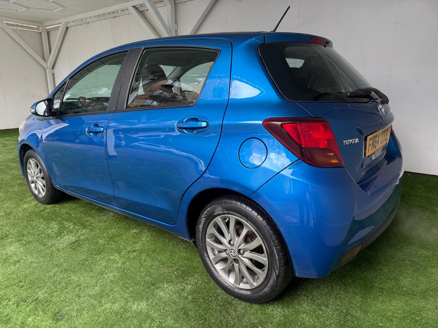 Used Toyota Yaris 2015 for sale - 77040414: Photo 9
