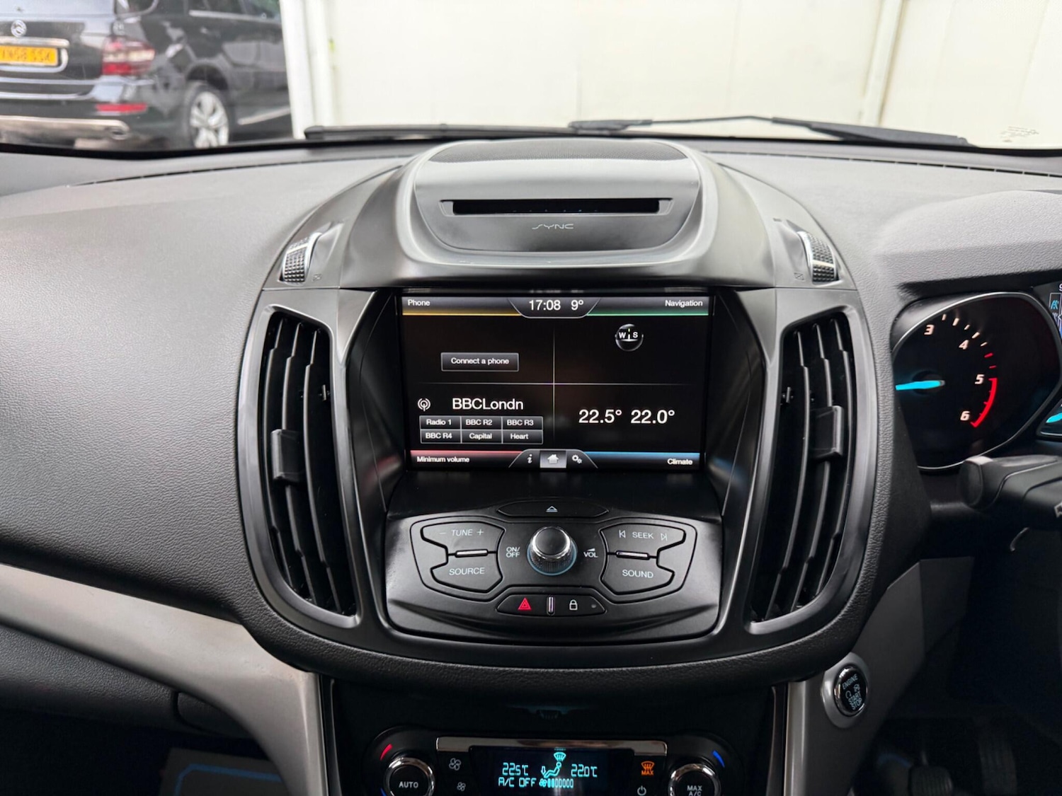 Used Ford Kuga 2016 for sale - 77977906: Photo 28