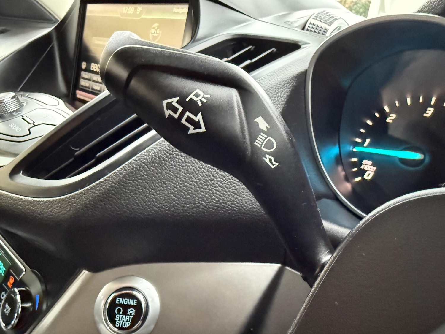 Used Ford Kuga 2016 for sale - 77977906: Photo 35