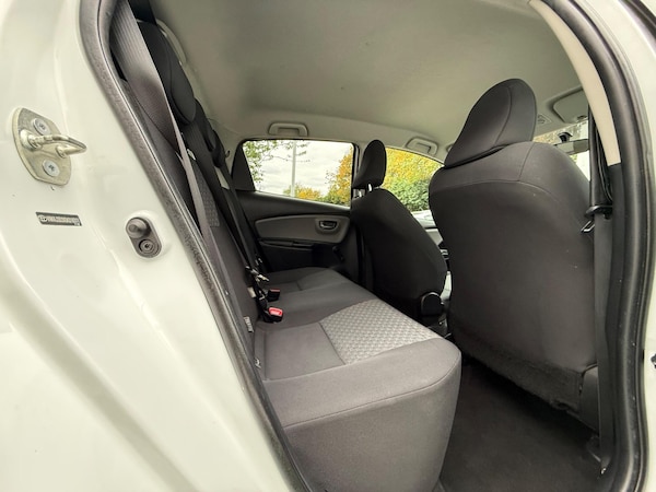 Used Toyota Yaris 2015 for sale - 76315029: Photo 19