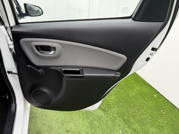 Used Toyota Yaris 2015 for sale - 76315029: Photo 21