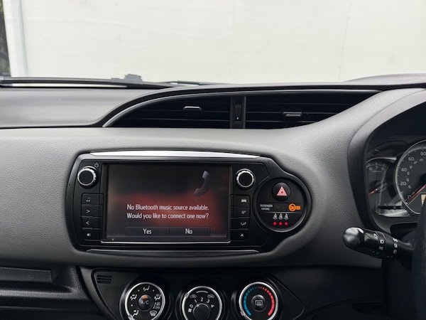 Used Toyota Yaris 2015 for sale - 76315029: Photo 29