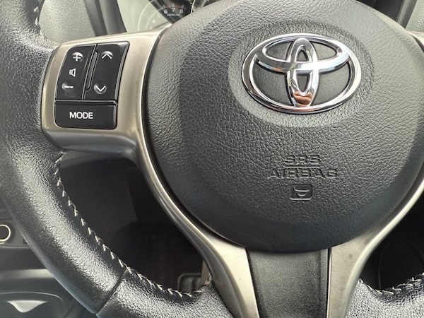 Used Toyota Yaris 2015 for sale - 76315029: Photo 34