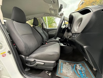 Used Toyota Yaris 2015 for sale - 76315029: Photo 3