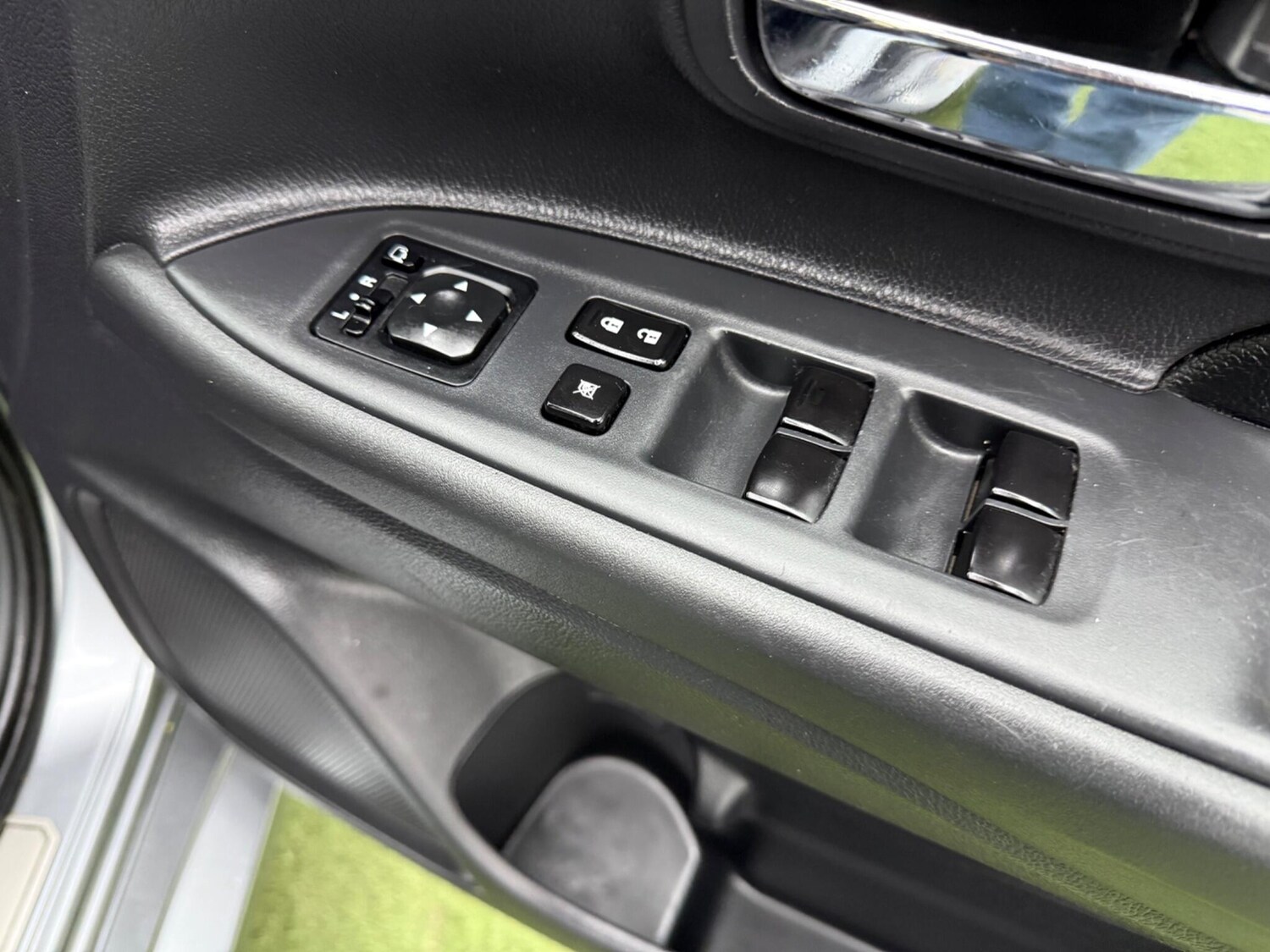 Used Mitsubishi Outlander for sale - 78214387: Photo 44