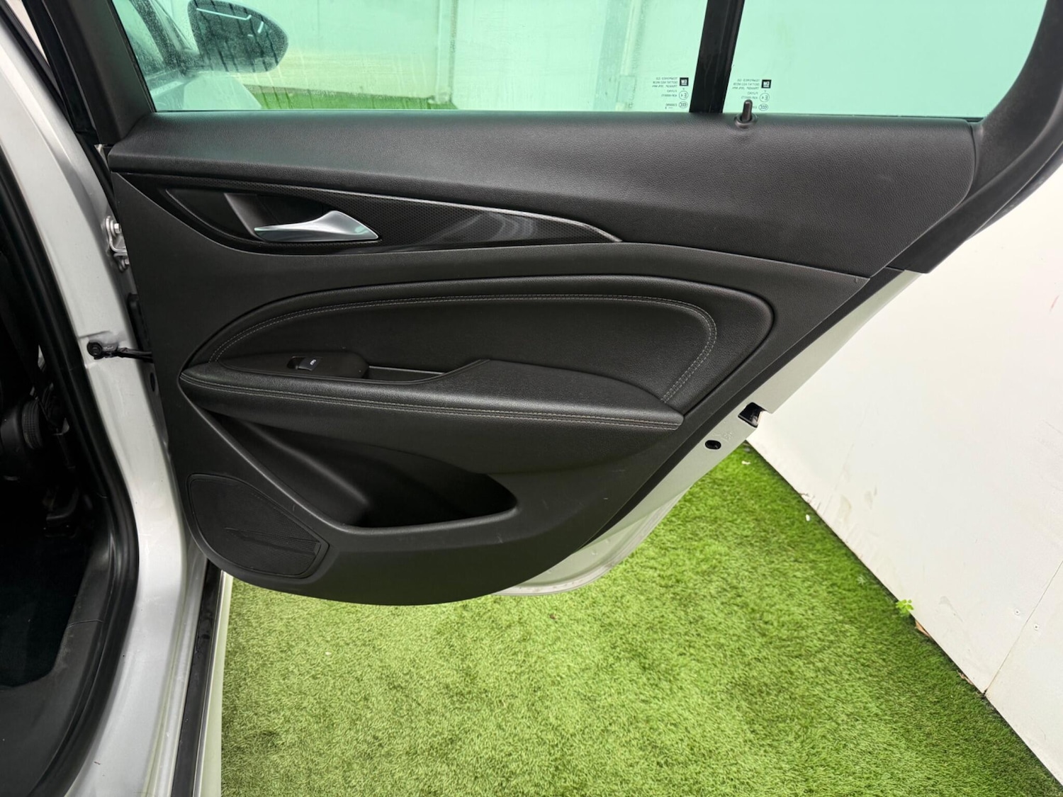 Used Vauxhall Insignia for sale - 77882313: Photo 21