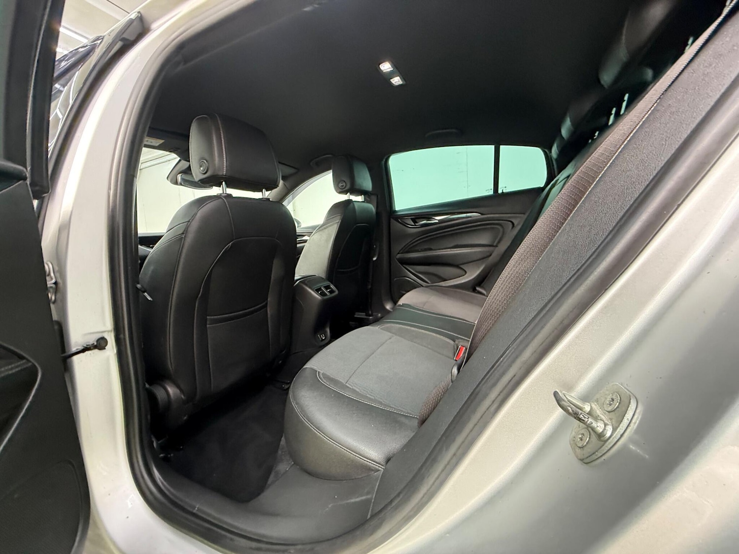 Used Vauxhall Insignia for sale - 77882313: Photo 23