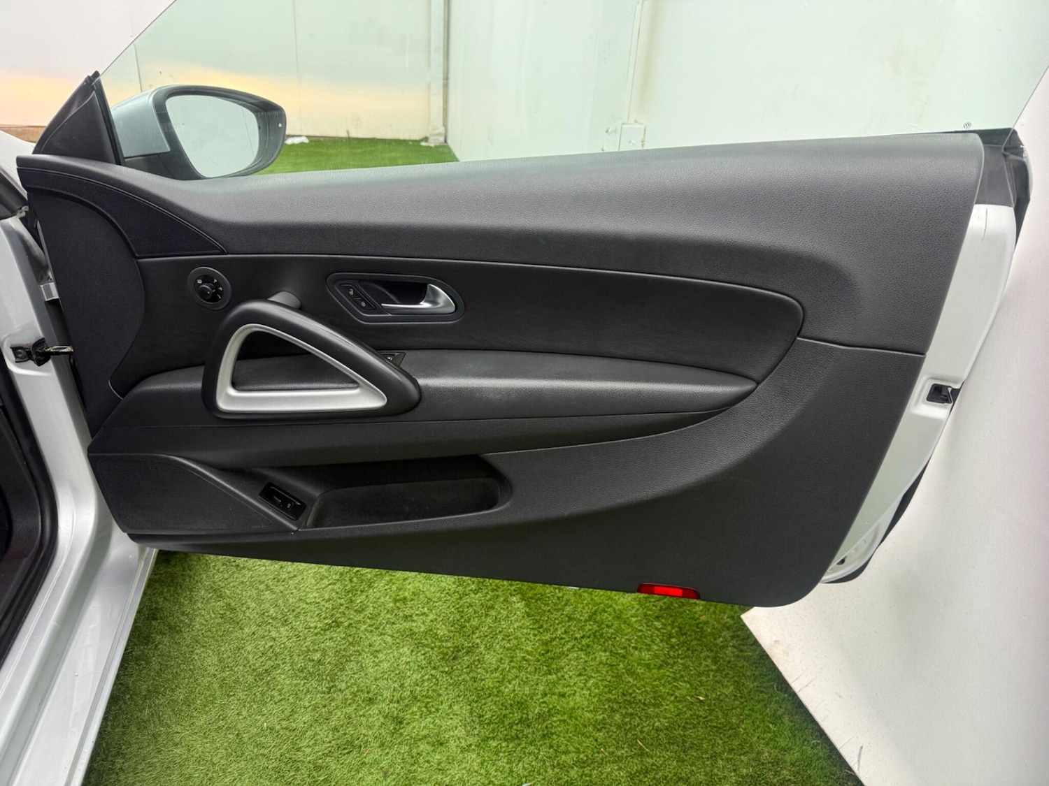 Used Volkswagen Scirocco 2008 for sale - 77163244: Photo 19