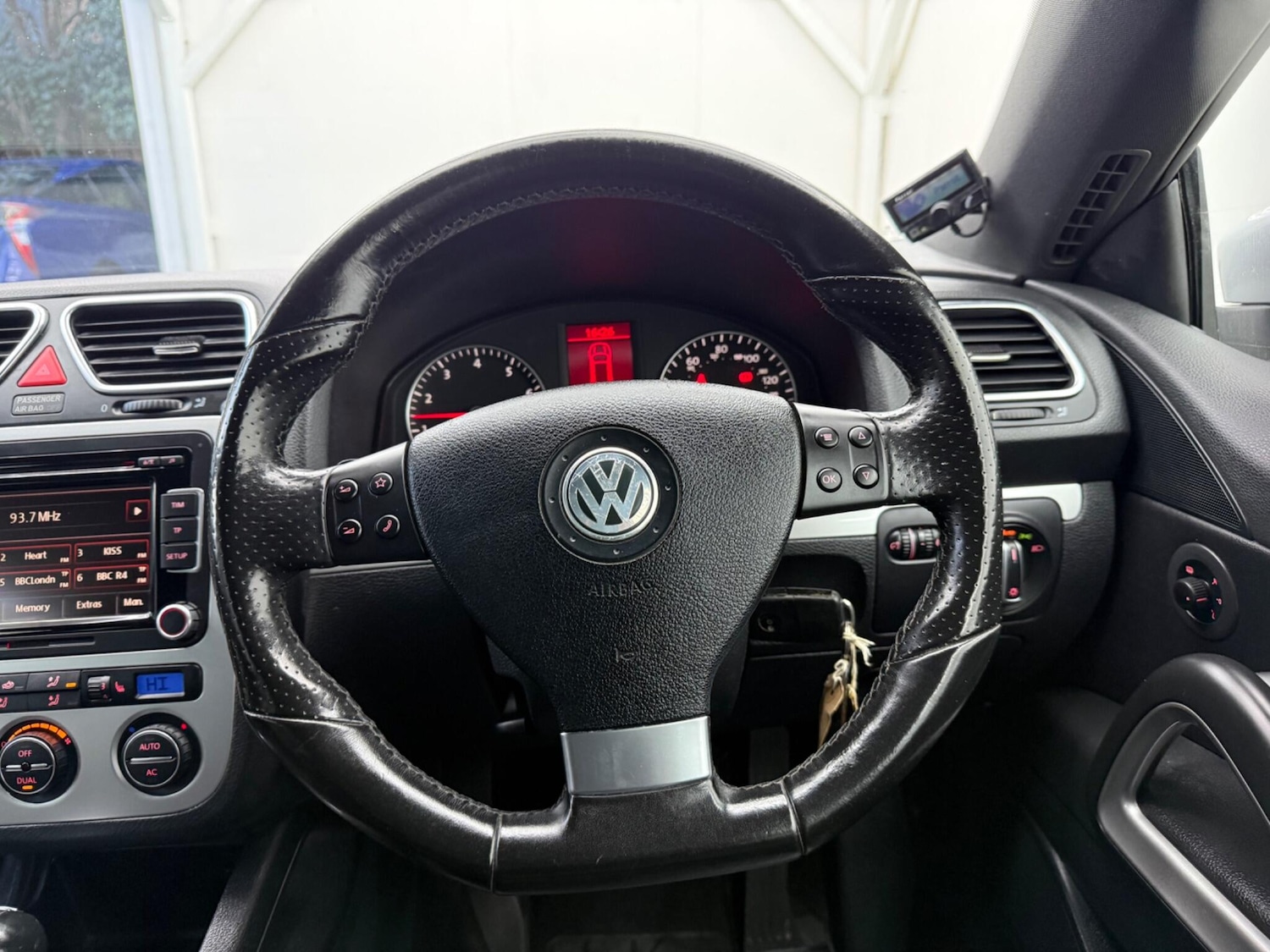 Used Volkswagen Scirocco 2008 for sale - 77163244: Photo 29