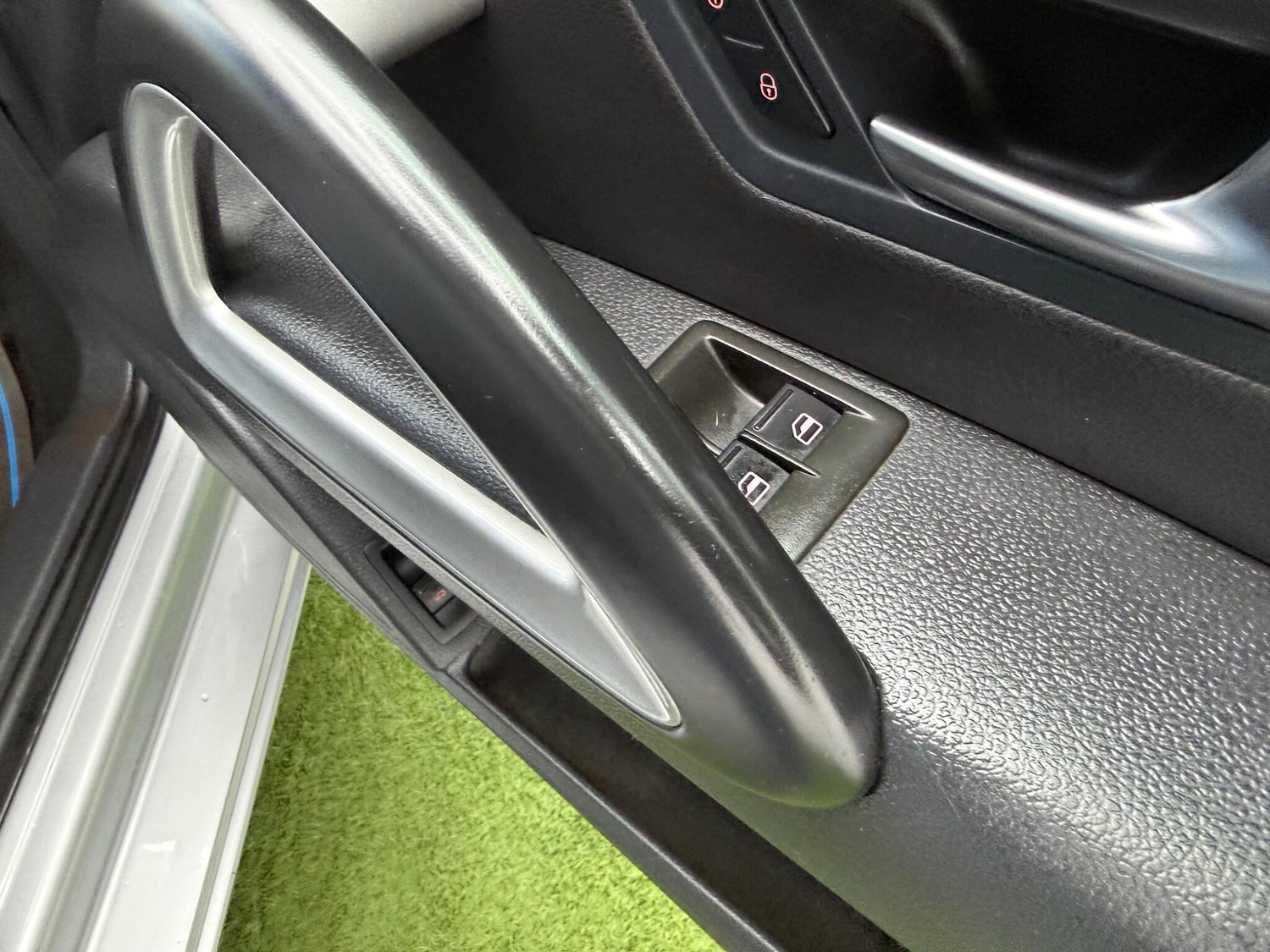 Used Volkswagen Scirocco 2008 for sale - 77163244: Photo 37