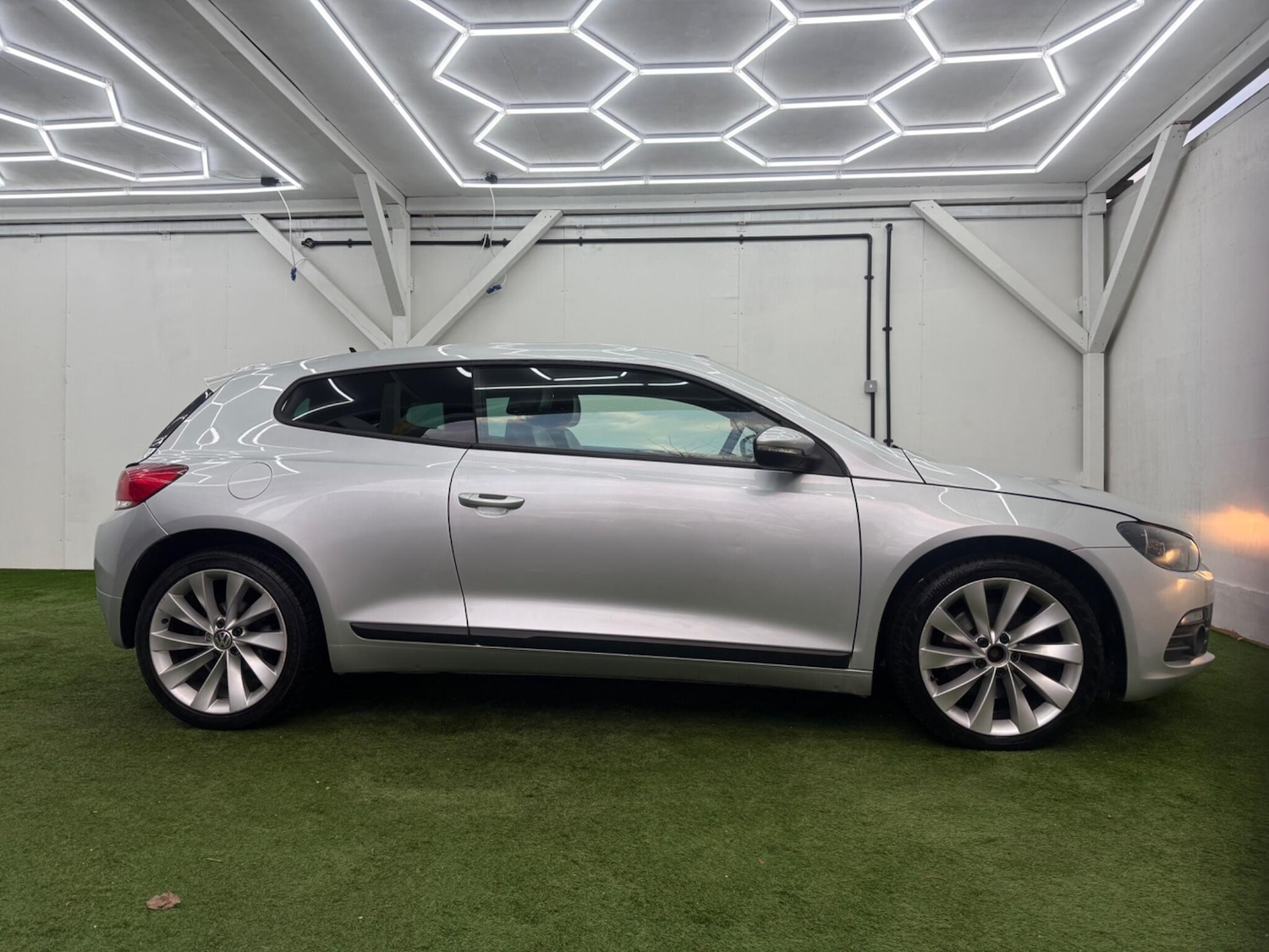 Used Volkswagen Scirocco 2008 for sale - 77163244: Photo 5