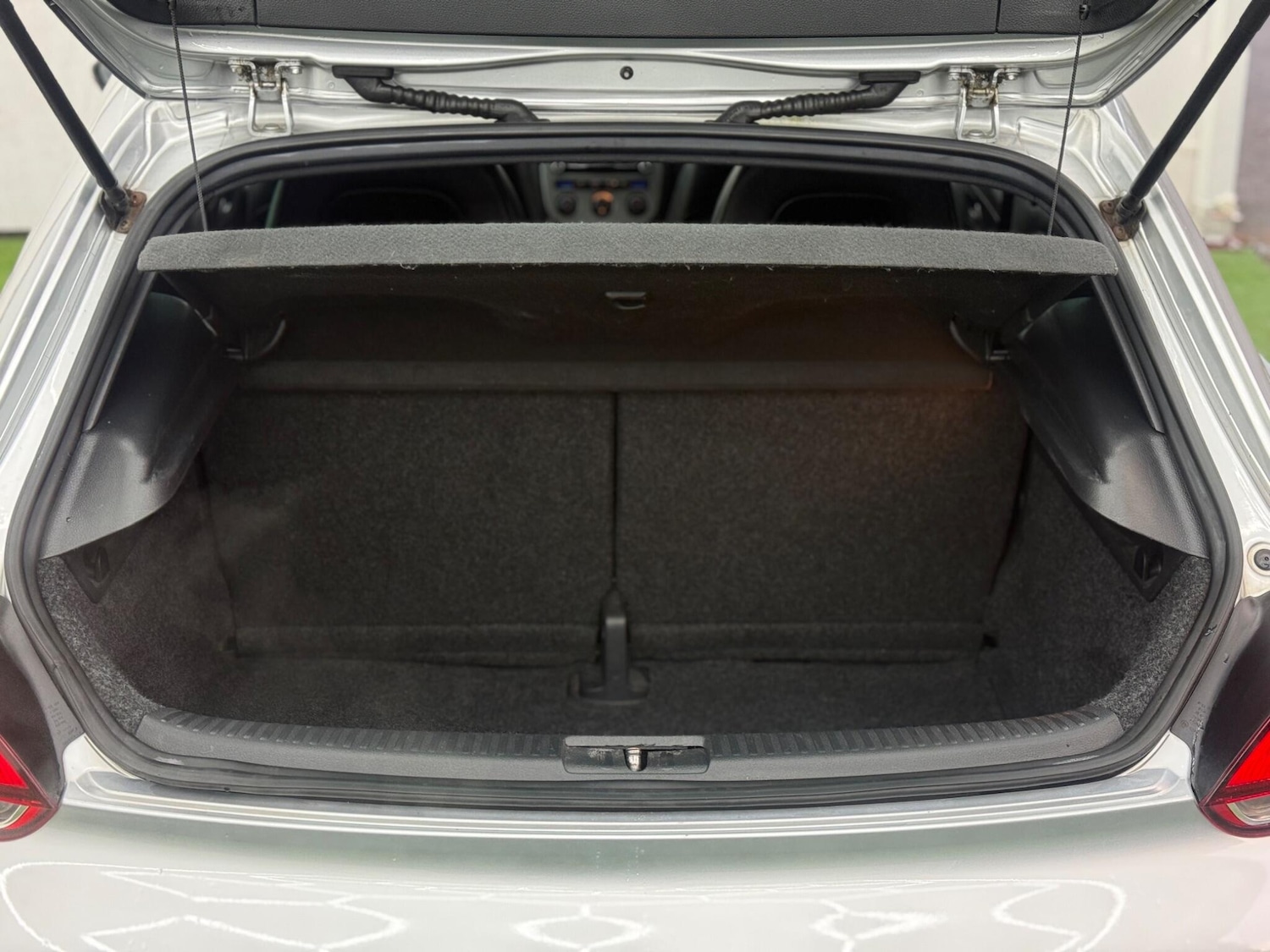 Used Volkswagen Scirocco 2008 for sale - 77163244: Photo 8