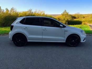 Used Volkswagen Polo 2016 for sale - 74021229: Photo