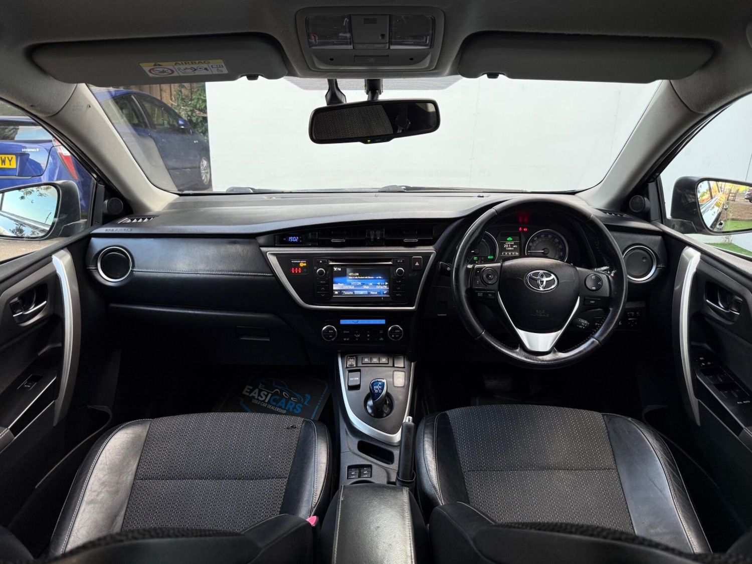 Vehicle 28