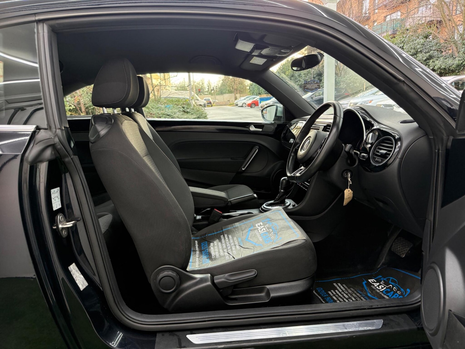 Used Volkswagen Beetle for sale - 77237665: Photo 13