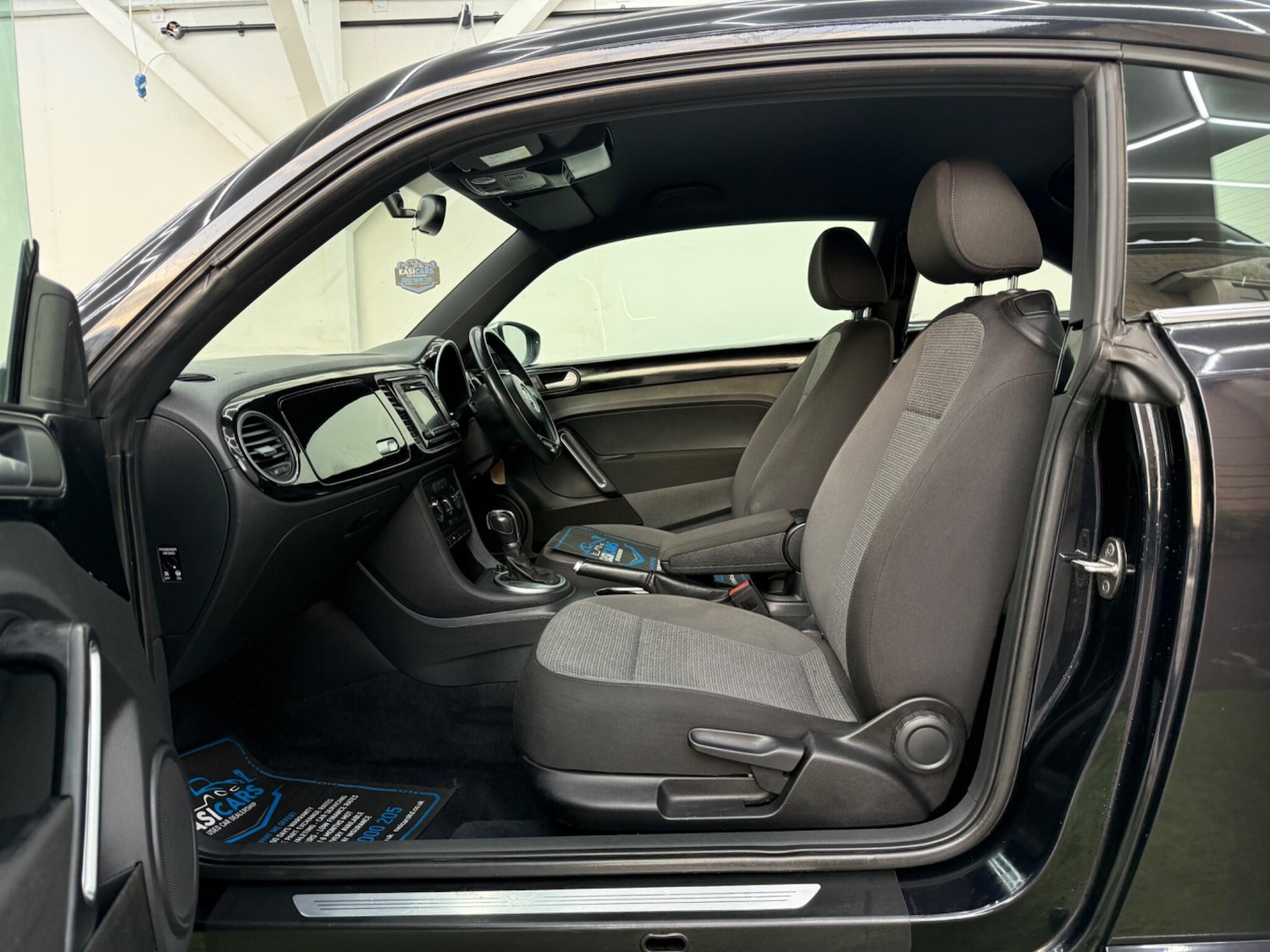 Used Volkswagen Beetle for sale - 77237665: Photo 19