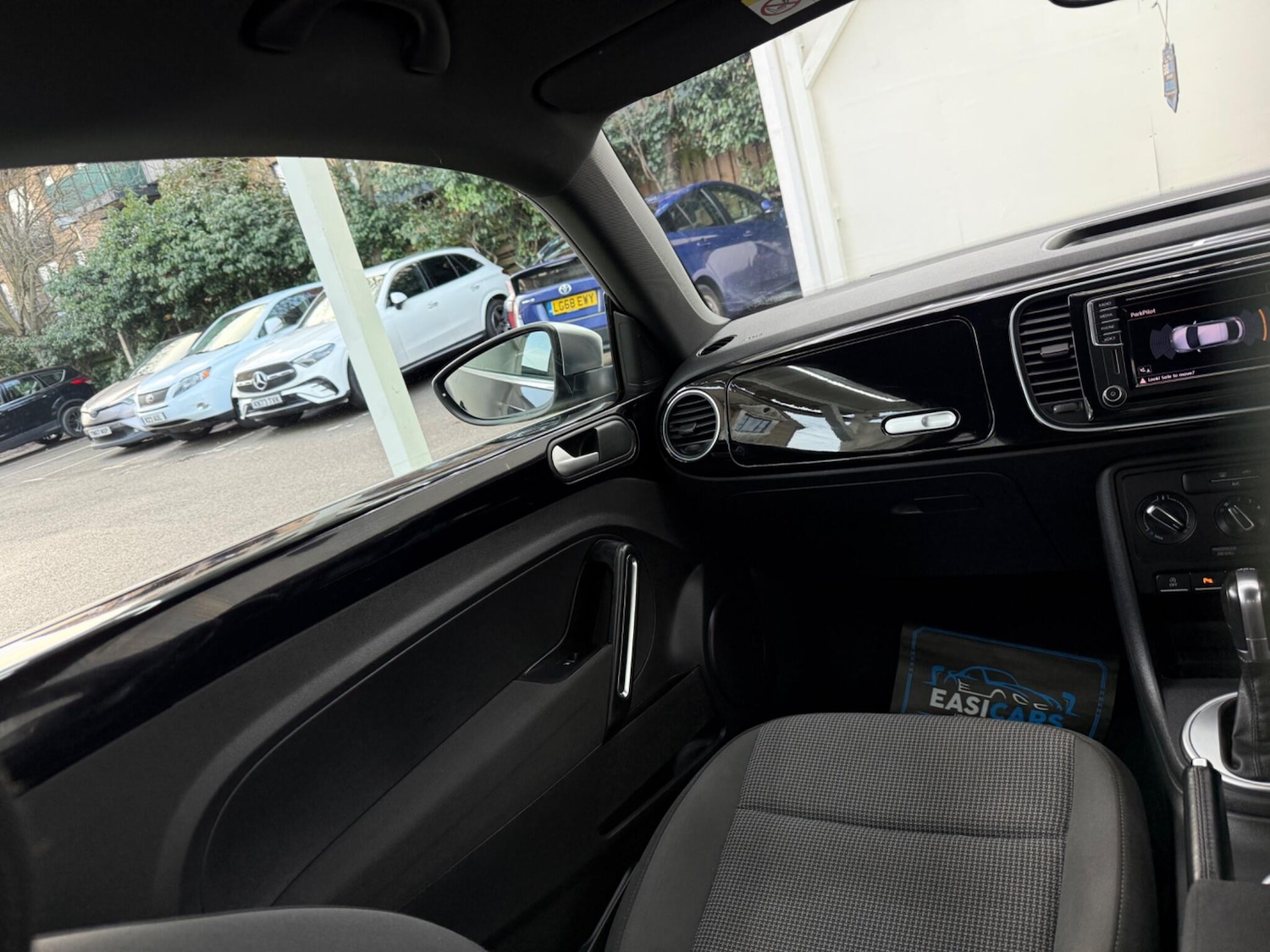 Used Volkswagen Beetle for sale - 77237665: Photo 35