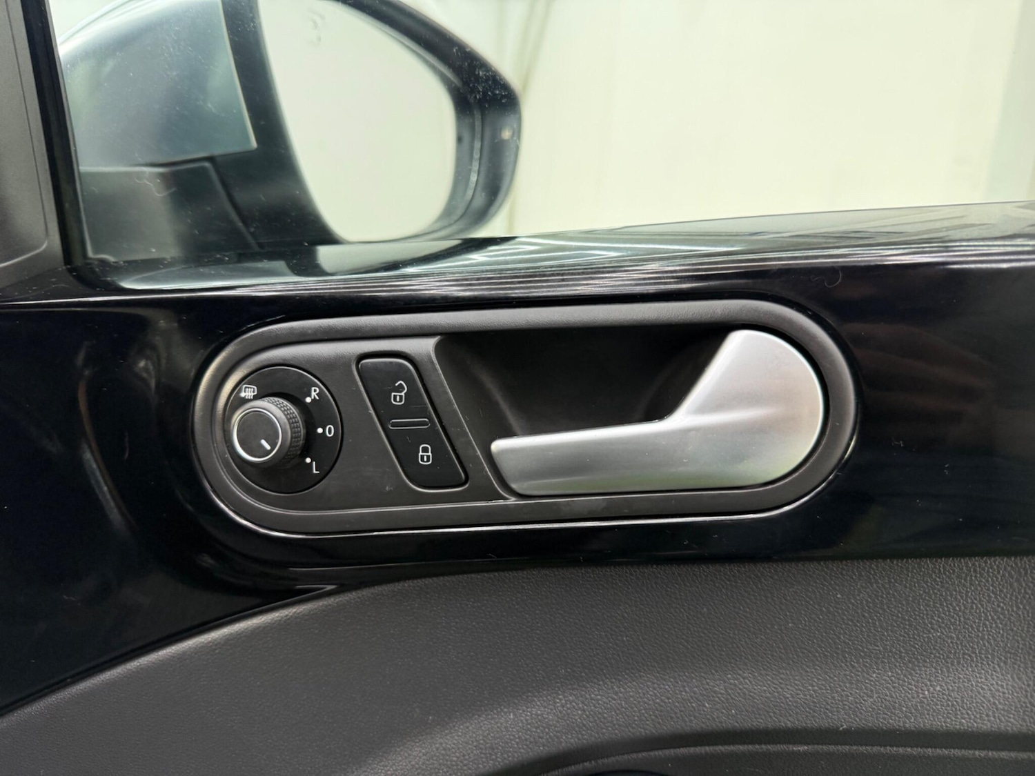 Used Volkswagen Beetle for sale - 77237665: Photo 38