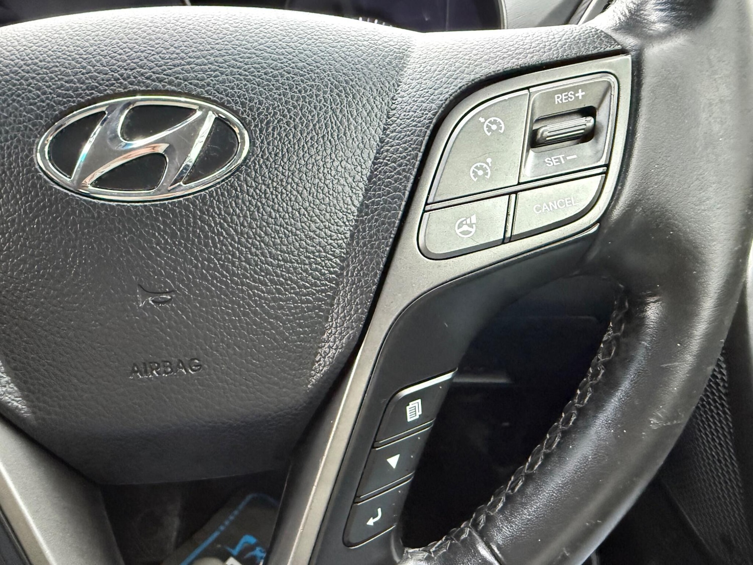 Used Hyundai Santa Fe for sale - 77237909: Photo 39