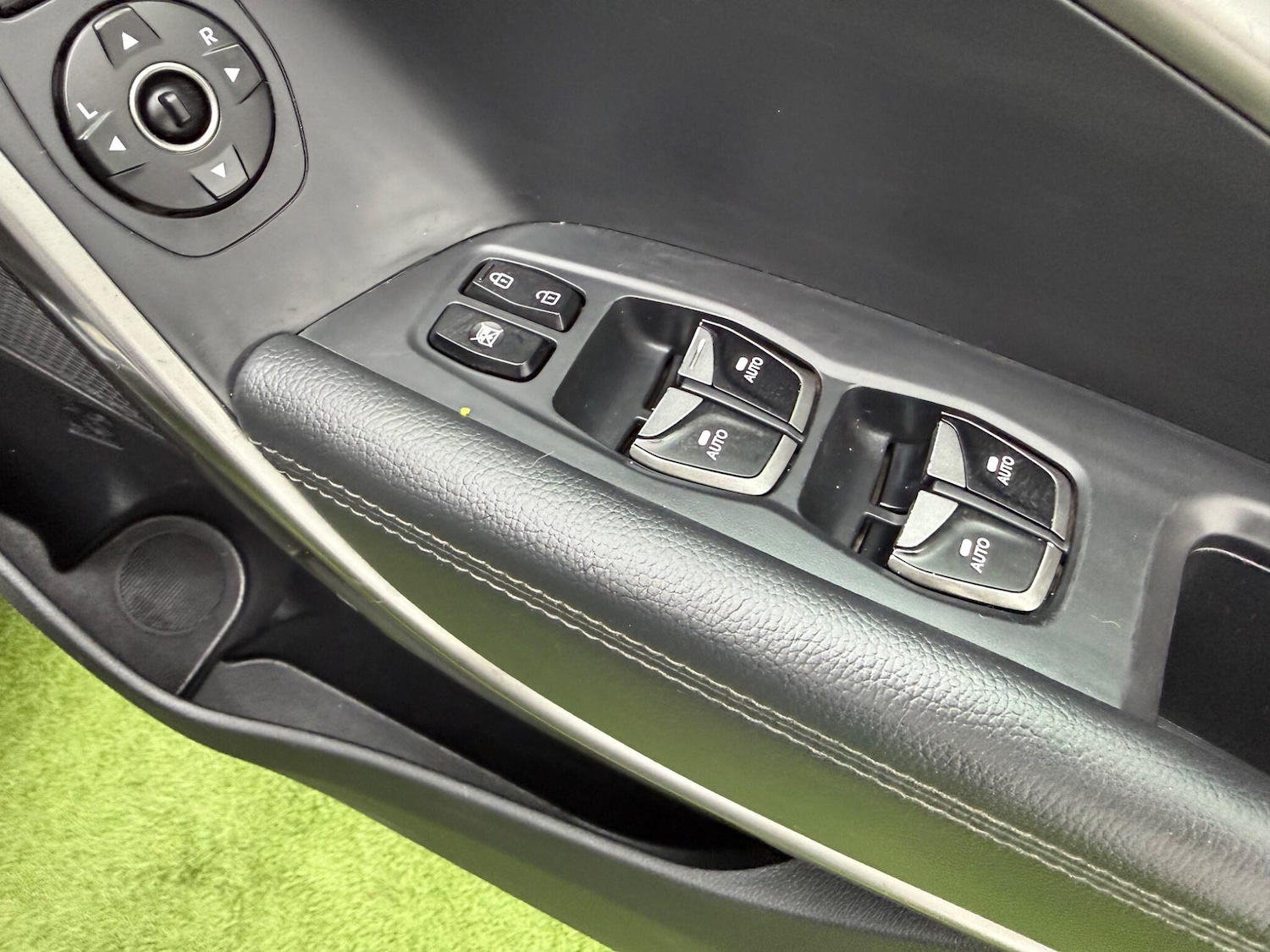 Used Hyundai Santa Fe for sale - 77237909: Photo 44