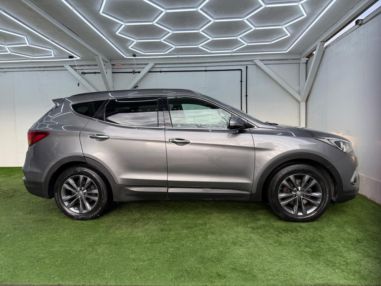 Used Hyundai Santa Fe for sale - 77237909: Photo 5