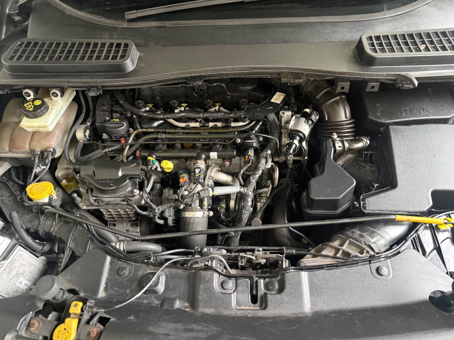 Used Ford Kuga 2015 for sale - 77067256: Photo 14