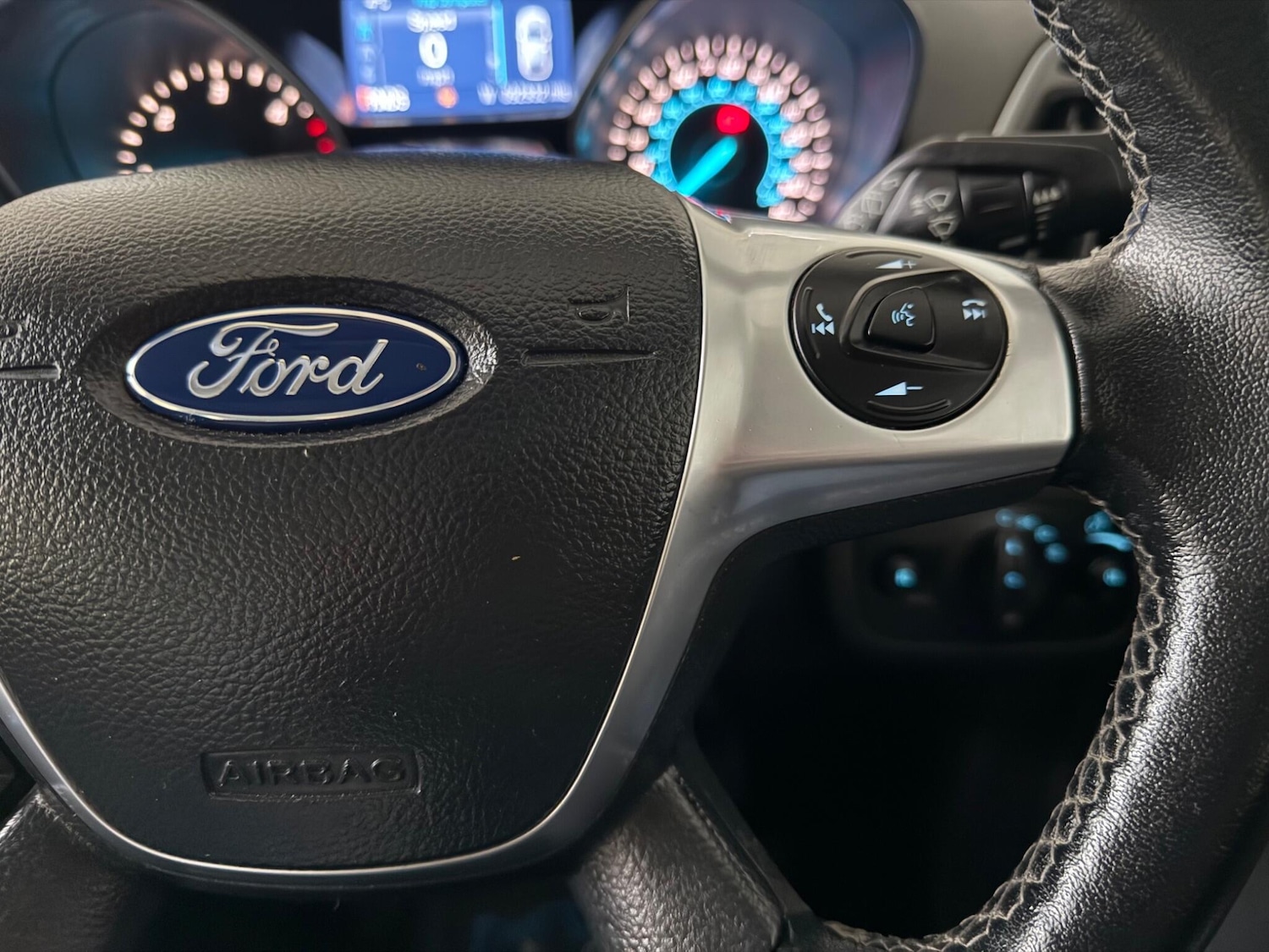 Used Ford Kuga 2015 for sale - 77067256: Photo 36