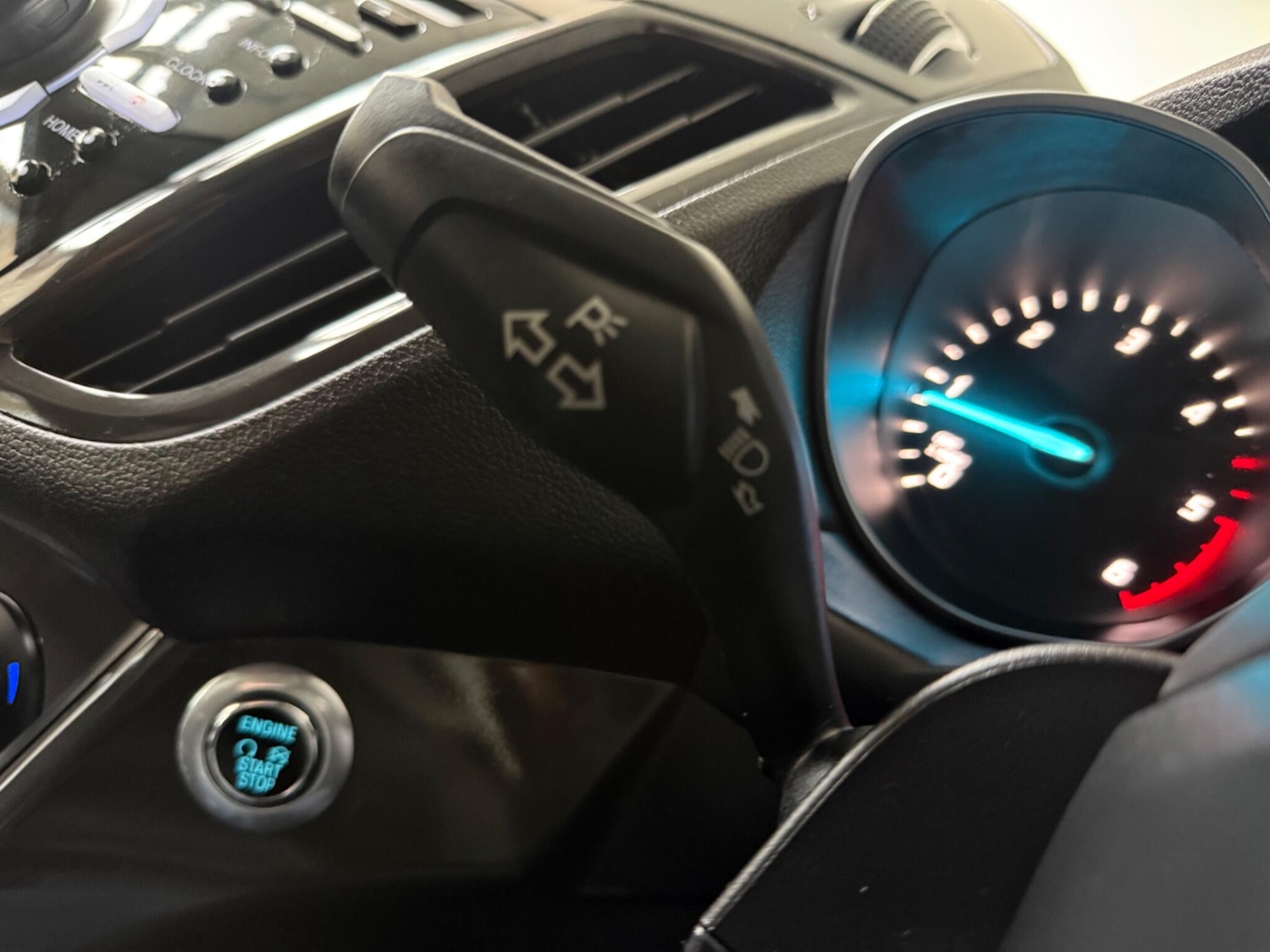 Used Ford Kuga 2015 for sale - 77067256: Photo 37