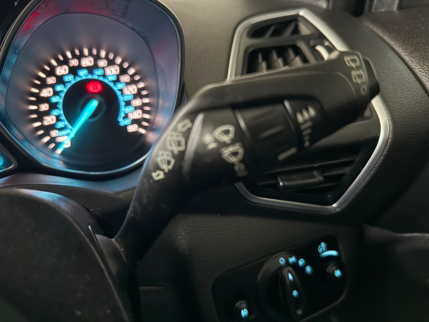 Used Ford Kuga 2015 for sale - 77067256: Photo 38