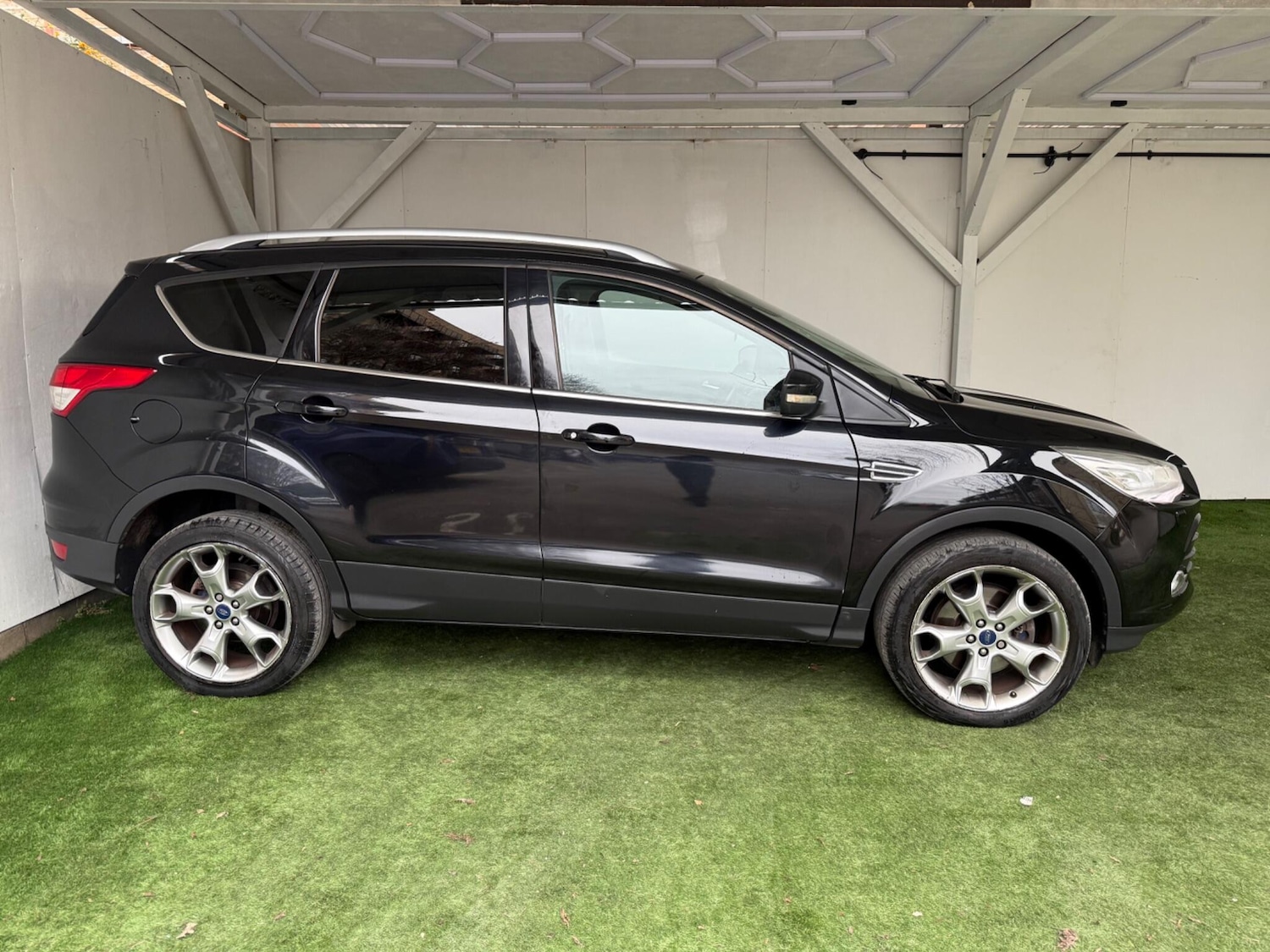 Used Ford Kuga 2015 for sale - 77067256: Photo 5