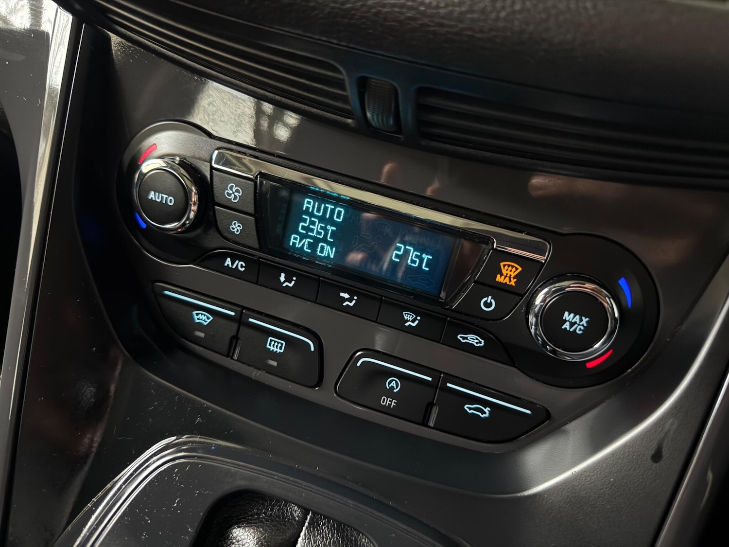 Used Ford Kuga 2015 for sale - 77067256: Photo 50